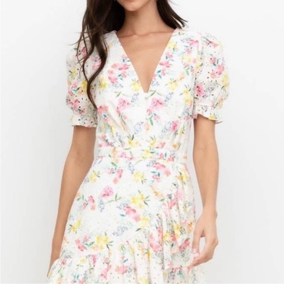 YUMI KIM ~ “Be The One” Eyelet Floral Print Dress ~ Faux Wrap Skirt ~ Size 6 - Picture 4 of 16